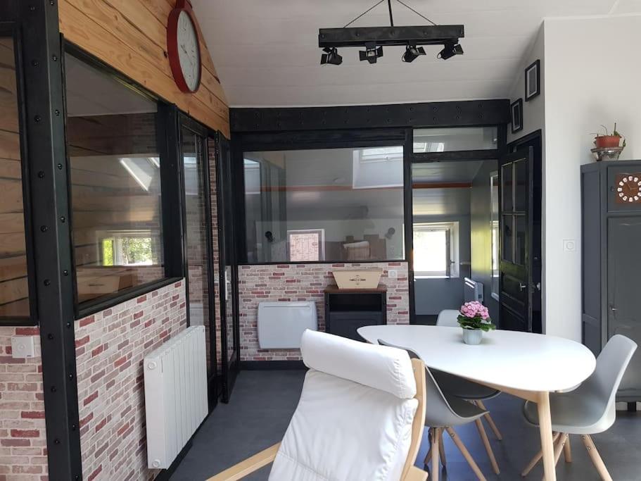 Petite Maison Type Loft En Plein Bourg D'Ambazac Eksteriør billede